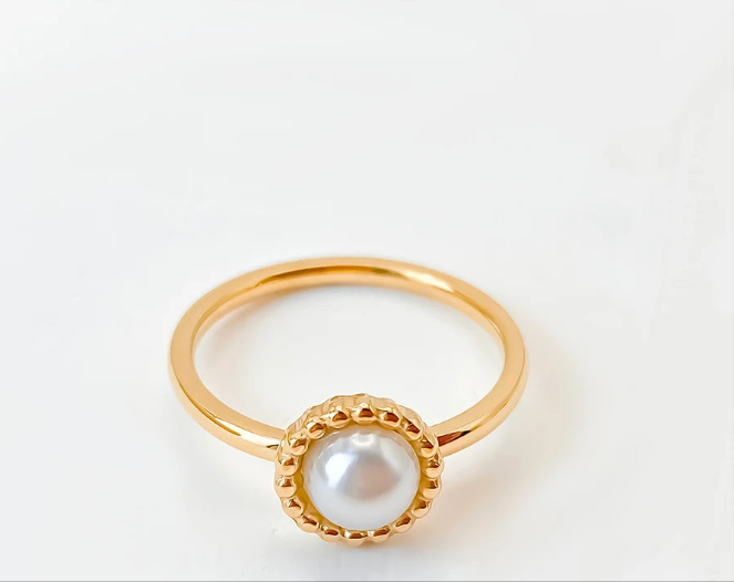 Vintage style ring